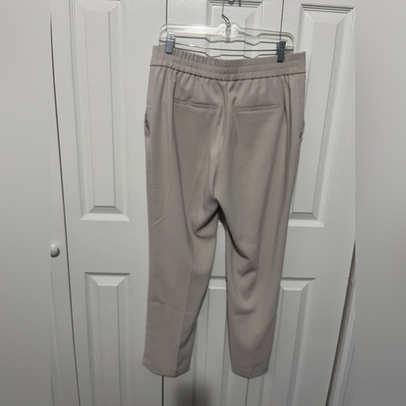 Quince Stretch Crepe Ankle Pant Sand Size 12 - Picture 3 of 4
